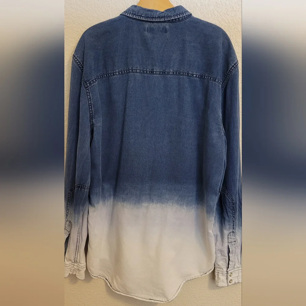 William Rast button down - Picture 2 of 4